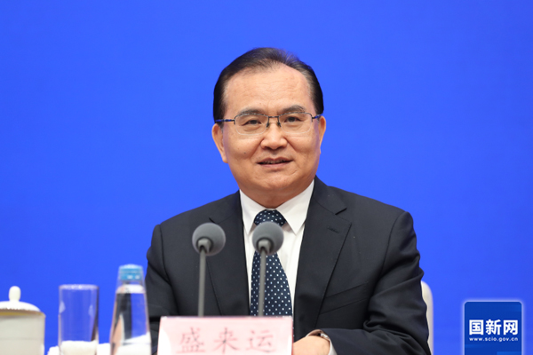 上半年新能源车产量同比增长36.2% 工业机器人产量同比增长35.6%