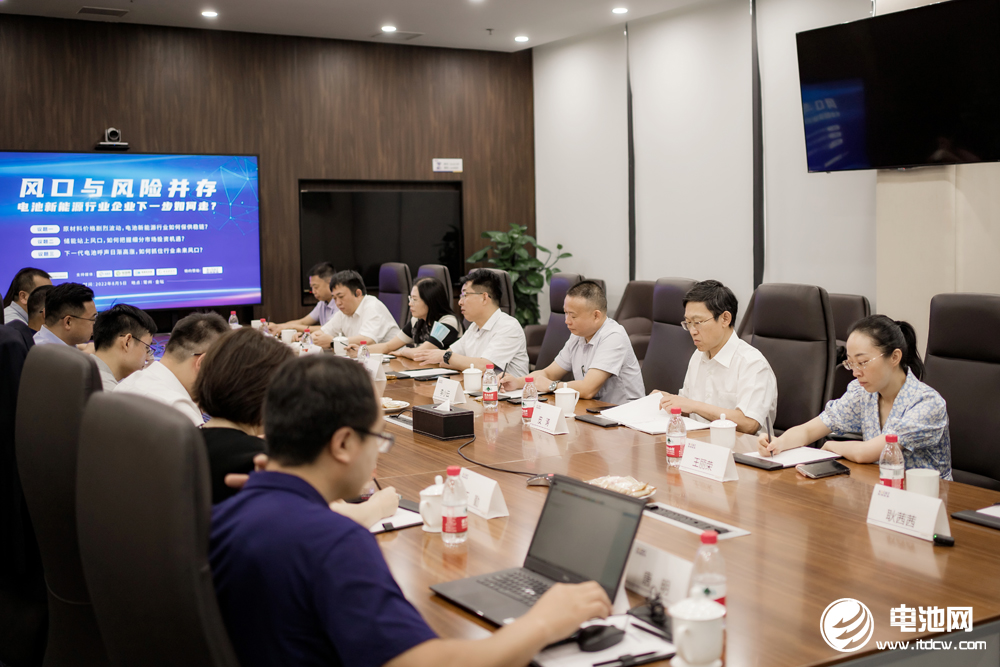 风口与风险并存，电池新能源行业企业下一步如何走？