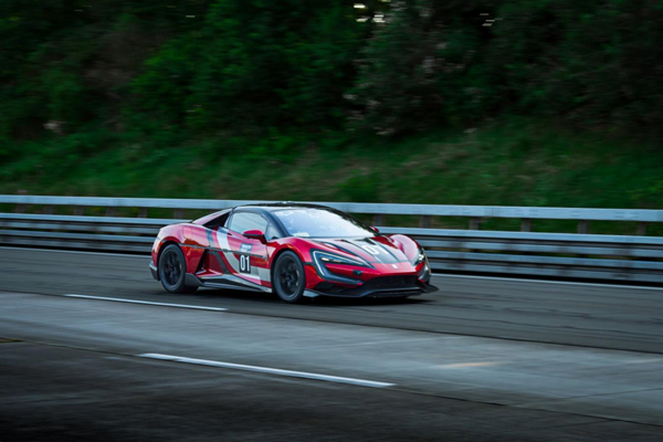 472.41km/h！仰望U9赛道版问鼎全球电车极速纪录