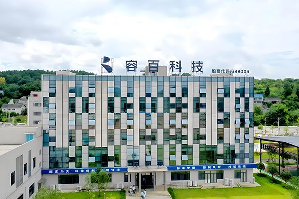 容百科技全固态正极产品性能行业领先